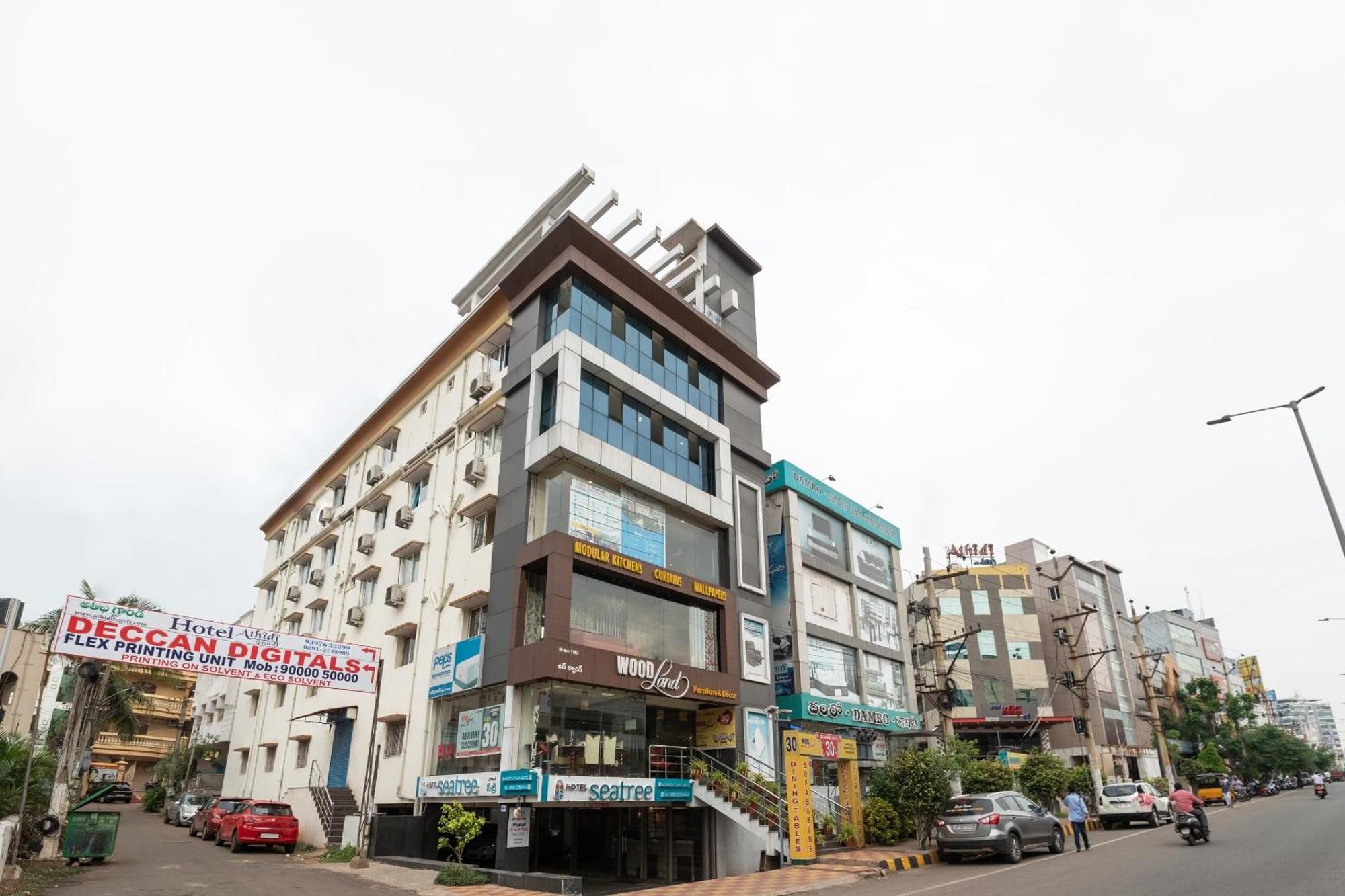 Hotel Super Capital O Seatree Raspari Palao Exterior foto